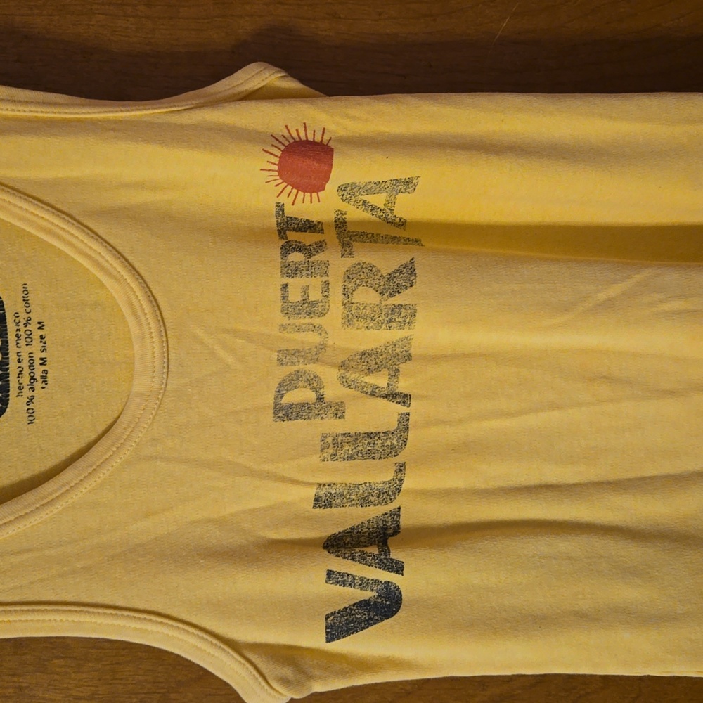 Vintage Puerto Vallarta Souvenir Tank Size Medium: C - Picture 3 of 8